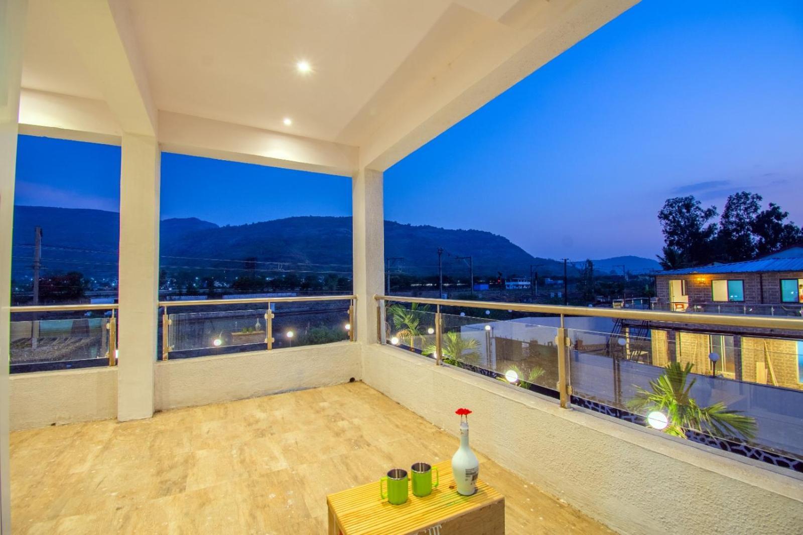 Empyrean Stay Ll 6Bhk Ll Royal Bramha Palace Ll Pvt Pool Ll Lonavala Eksteriør bilde