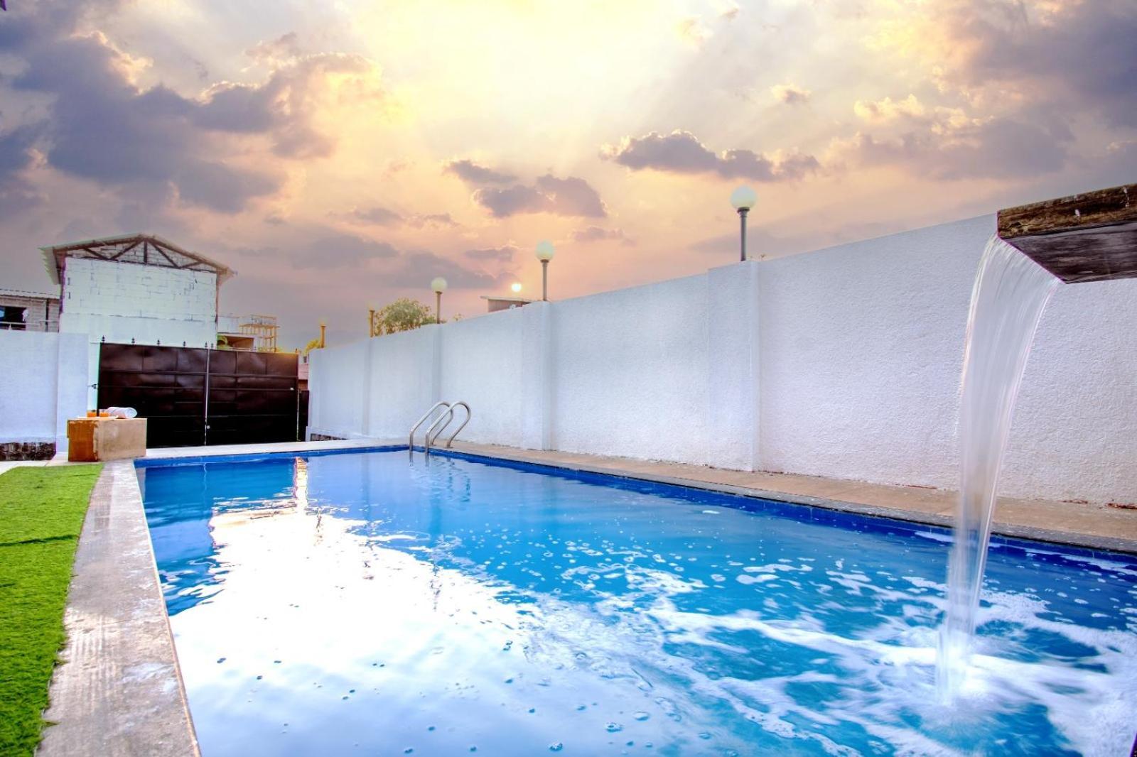 Empyrean Stay Ll 6Bhk Ll Royal Bramha Palace Ll Pvt Pool Ll Lonavala Eksteriør bilde